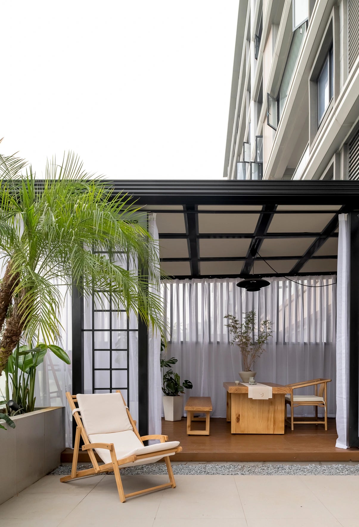 Modern Solid Wood Apartment Interior
