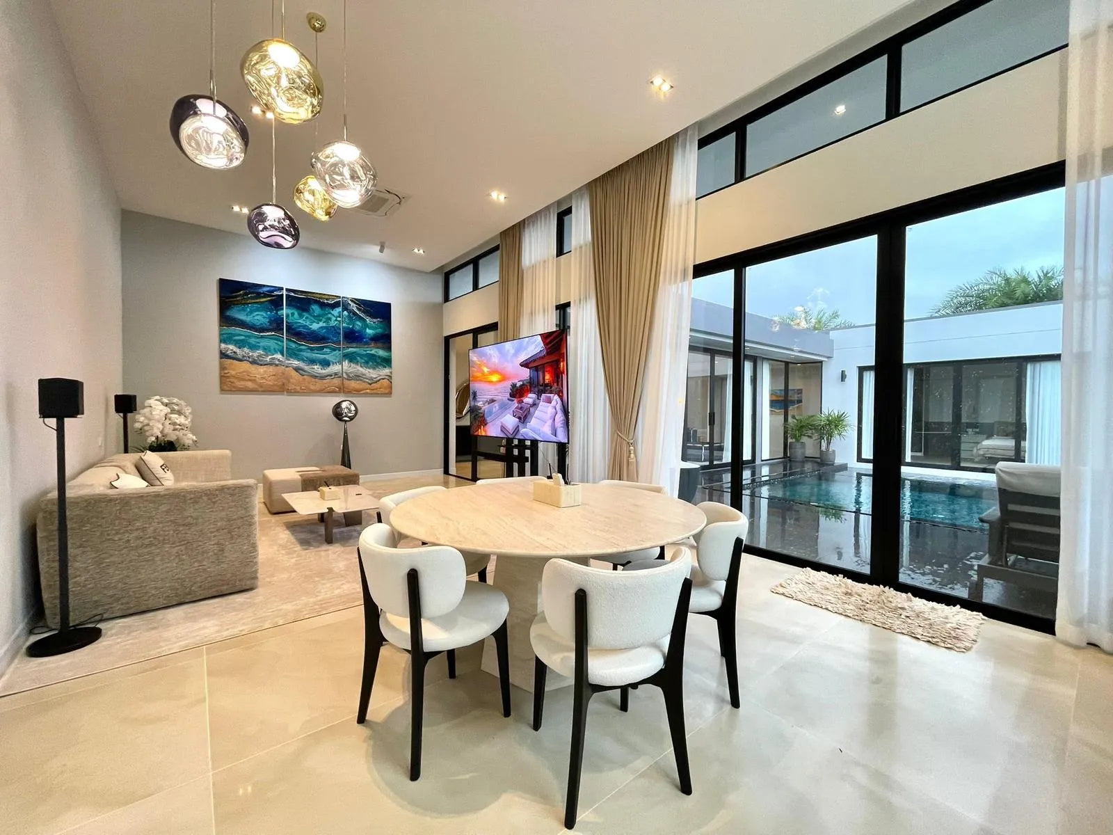 Customized furniture matching plan