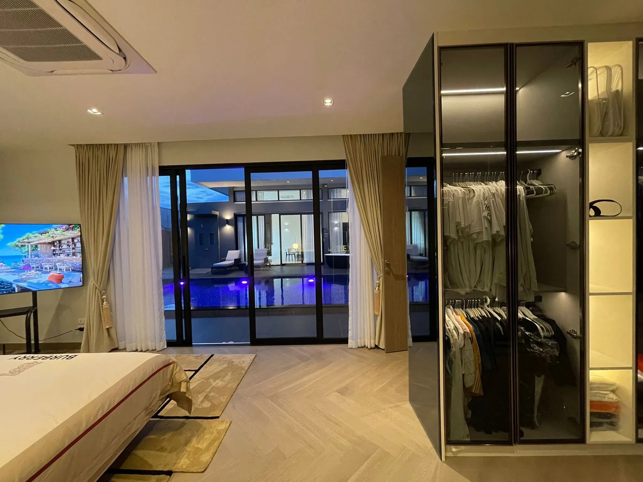 Pattaya Villa Furniture Configuration