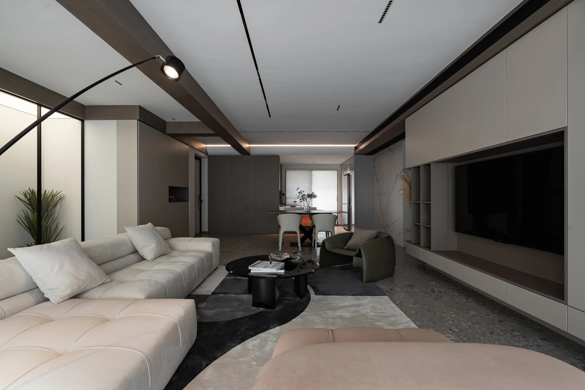 Modern Quiet Luxury Apartment Interior Design