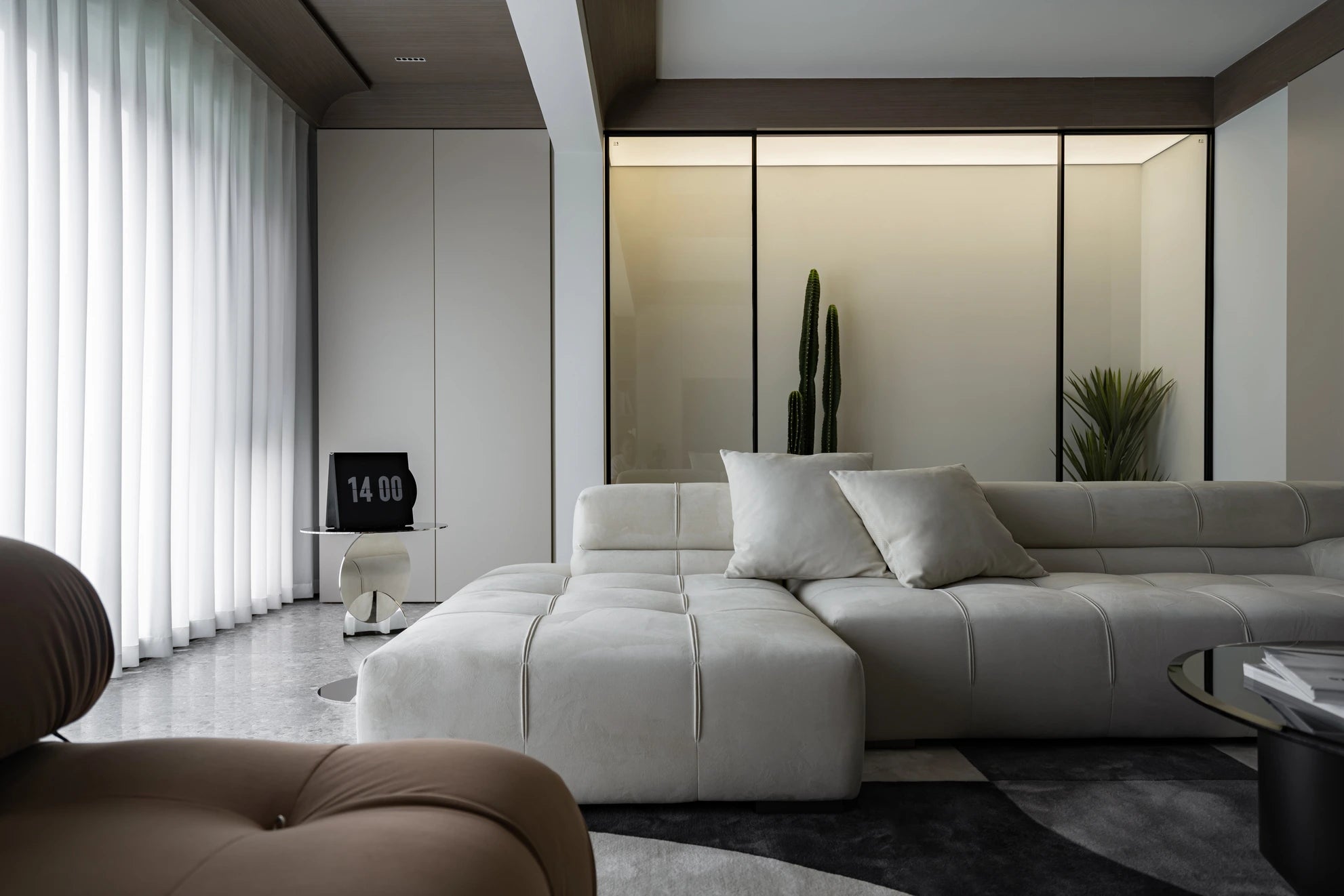 Modern Quiet Luxury Apartment Interior Design