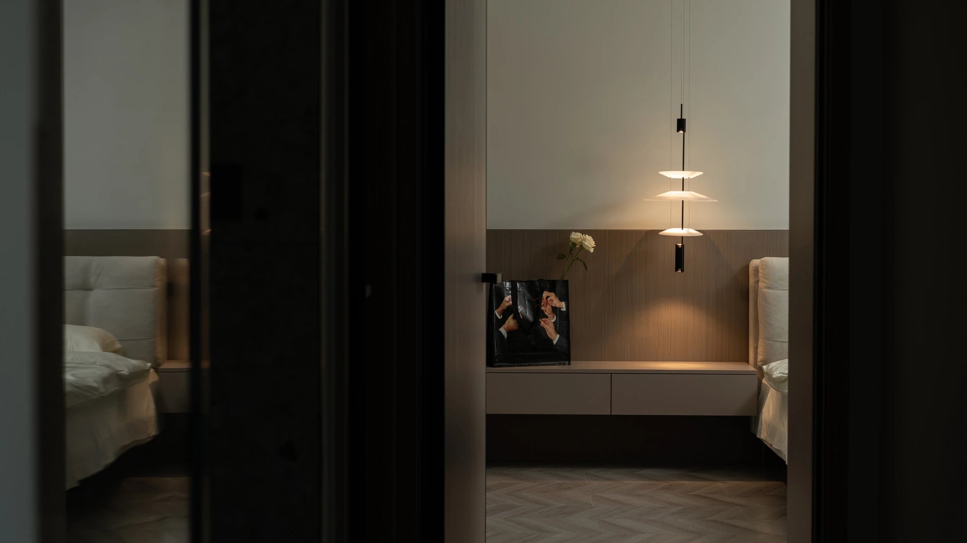 Modern Quiet Luxury Apartment Interior Design
