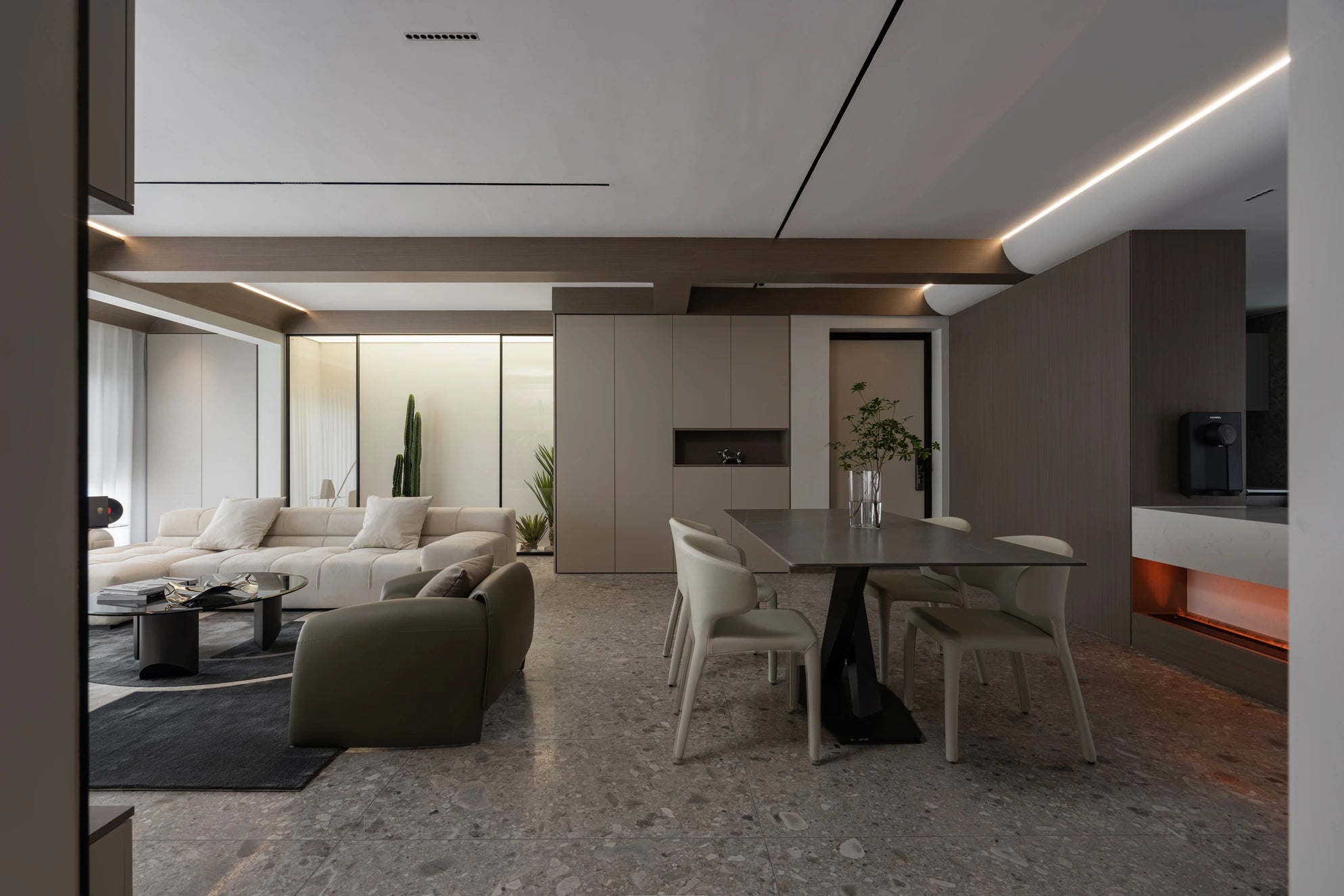 Modern Quiet Luxury Apartment Interior Design