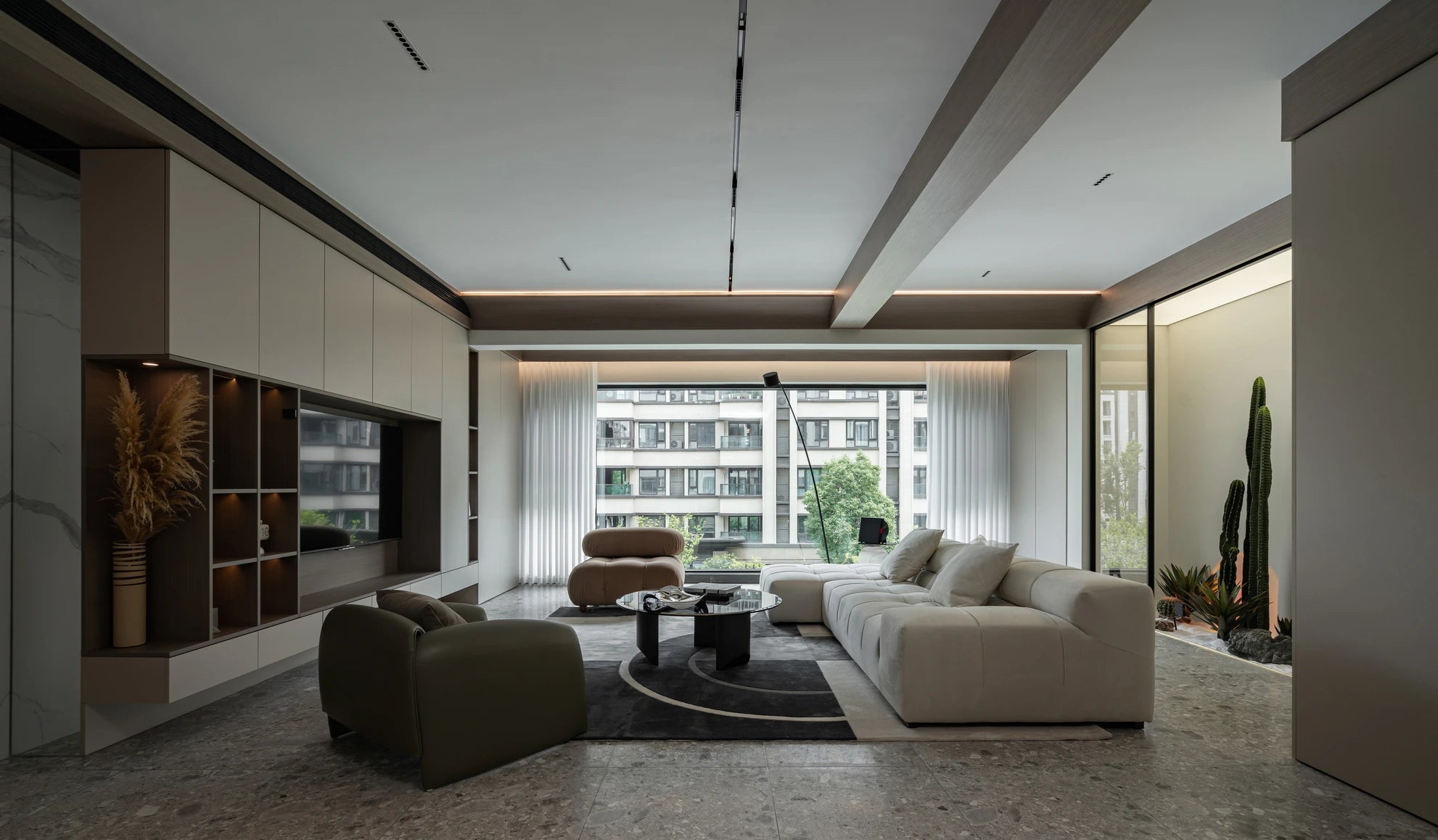 Modern Quiet Luxury Apartment Interior Design